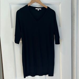 Sympli Classic Black V-Neck Tunic Top Shiry Sleeve Size 6